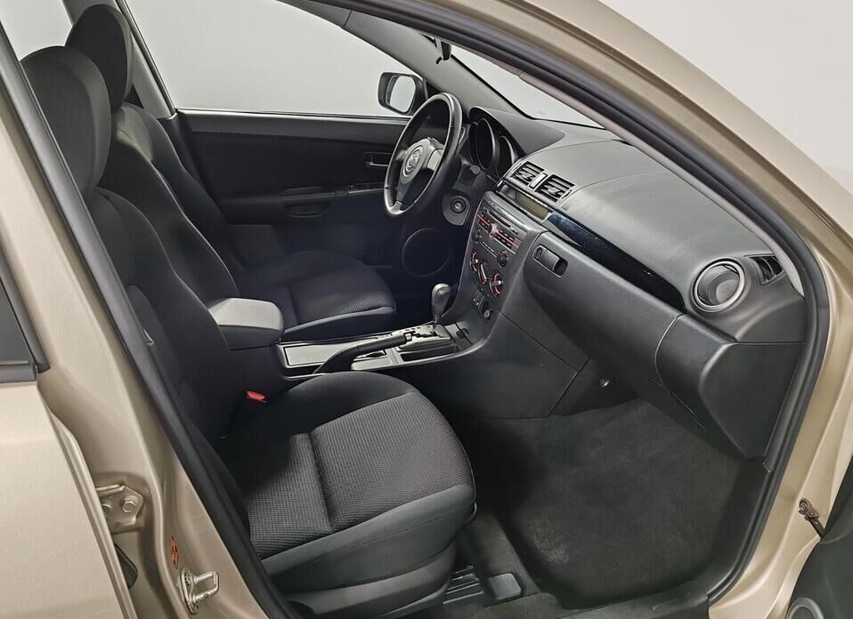 Mazda 3 1.6 AT (105 л.с.)