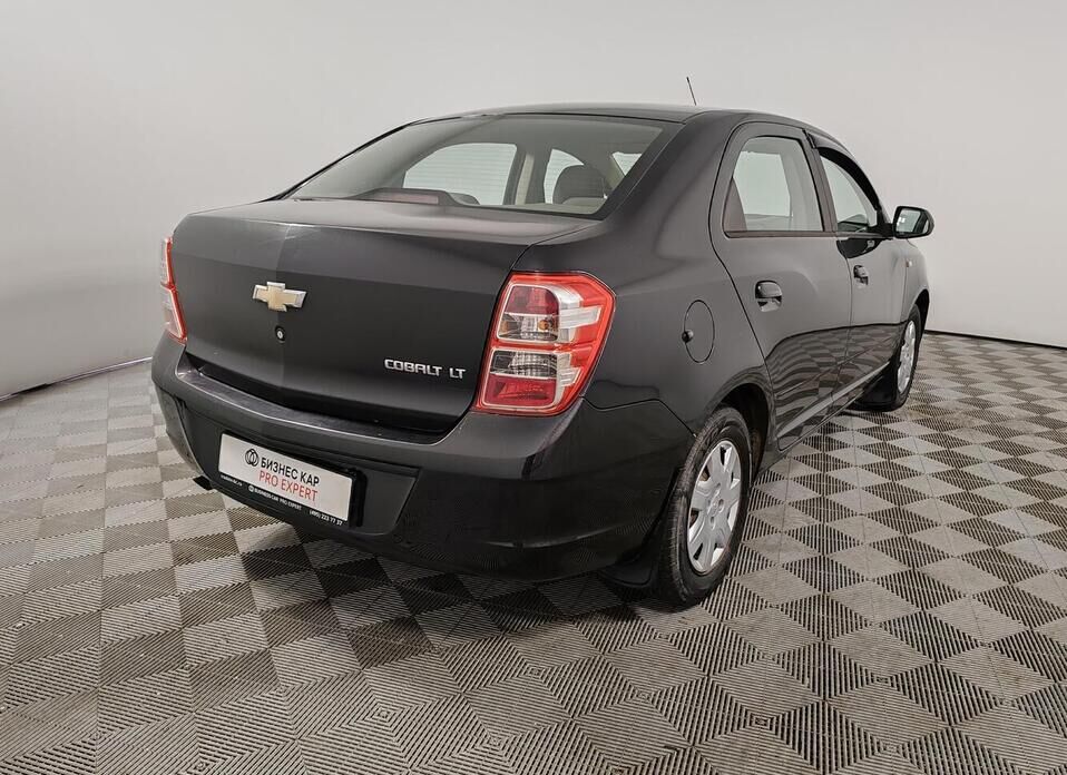 Chevrolet Cobalt 1.5 MT (105 л.с.)
