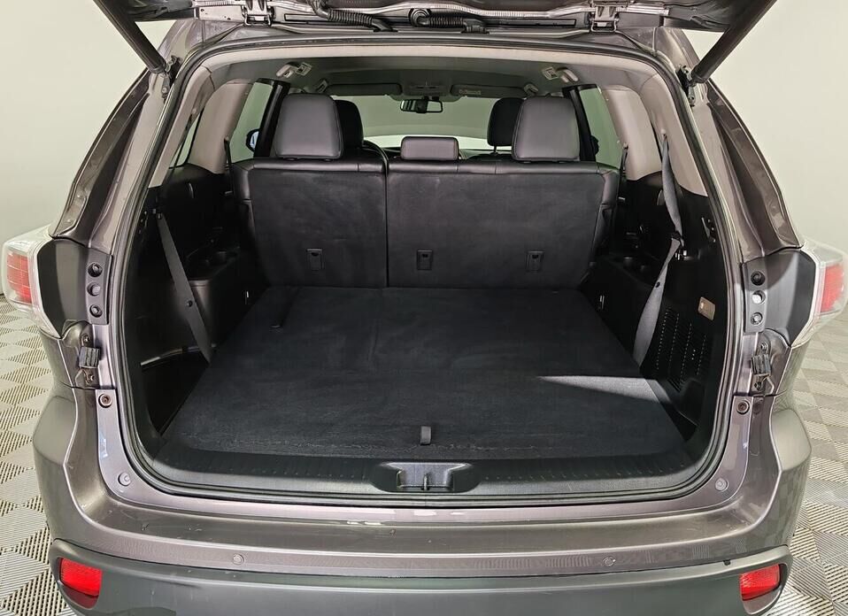 Toyota Highlander 3.5 AT (249 л.с.) 4WD