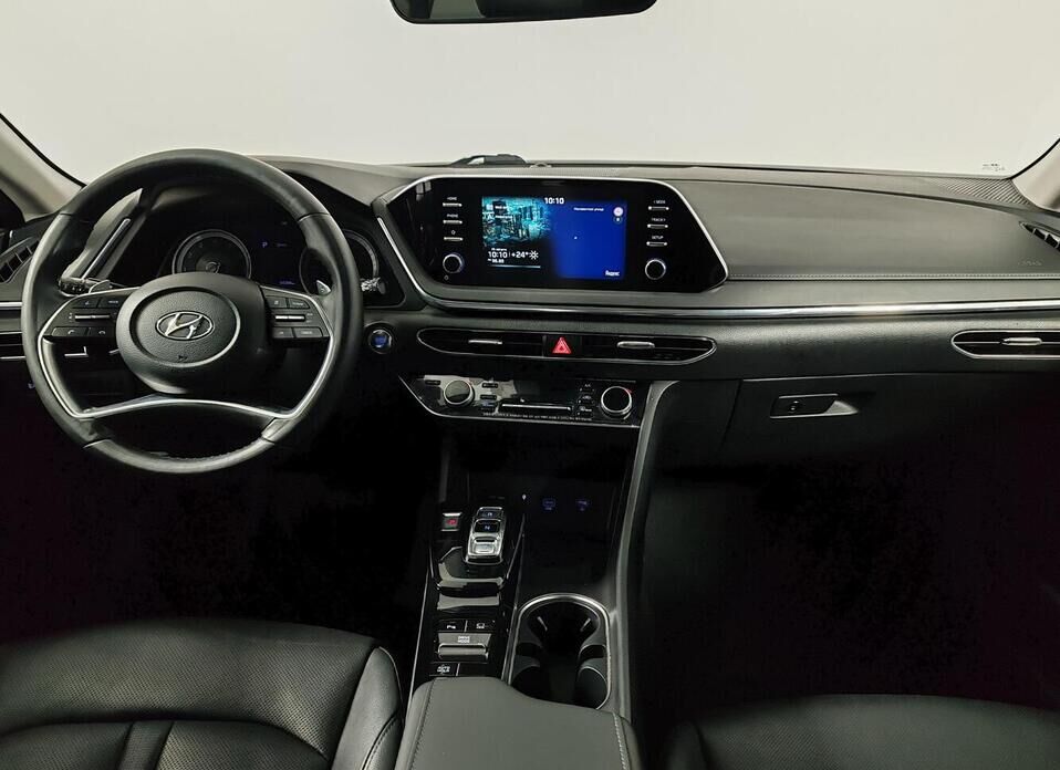 Hyundai Sonata 2.0 AT (150 л.с.)