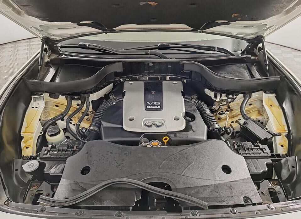 Infiniti FX FX37 3.7 AT (333 л.с.) 4WD