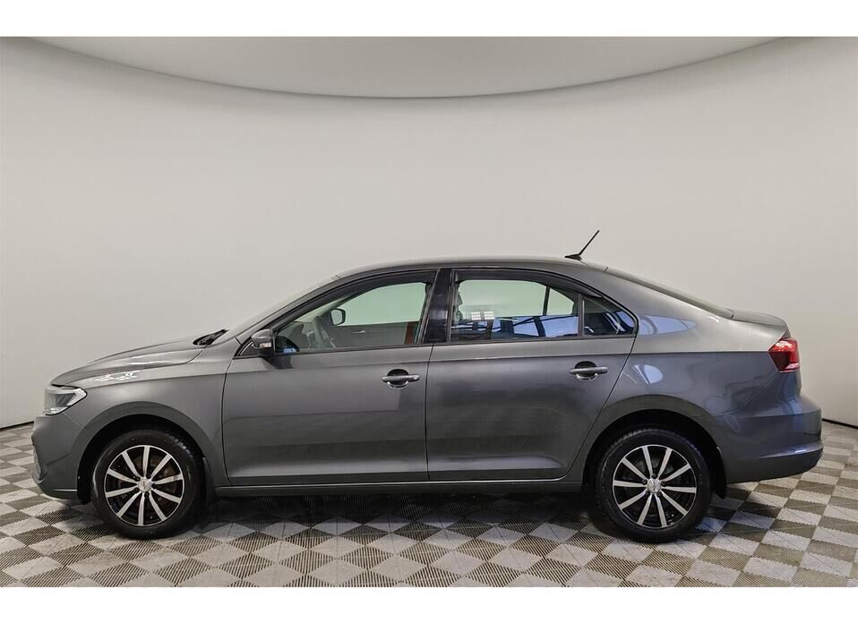 Volkswagen Polo 1.6 MT (110 л.с.)