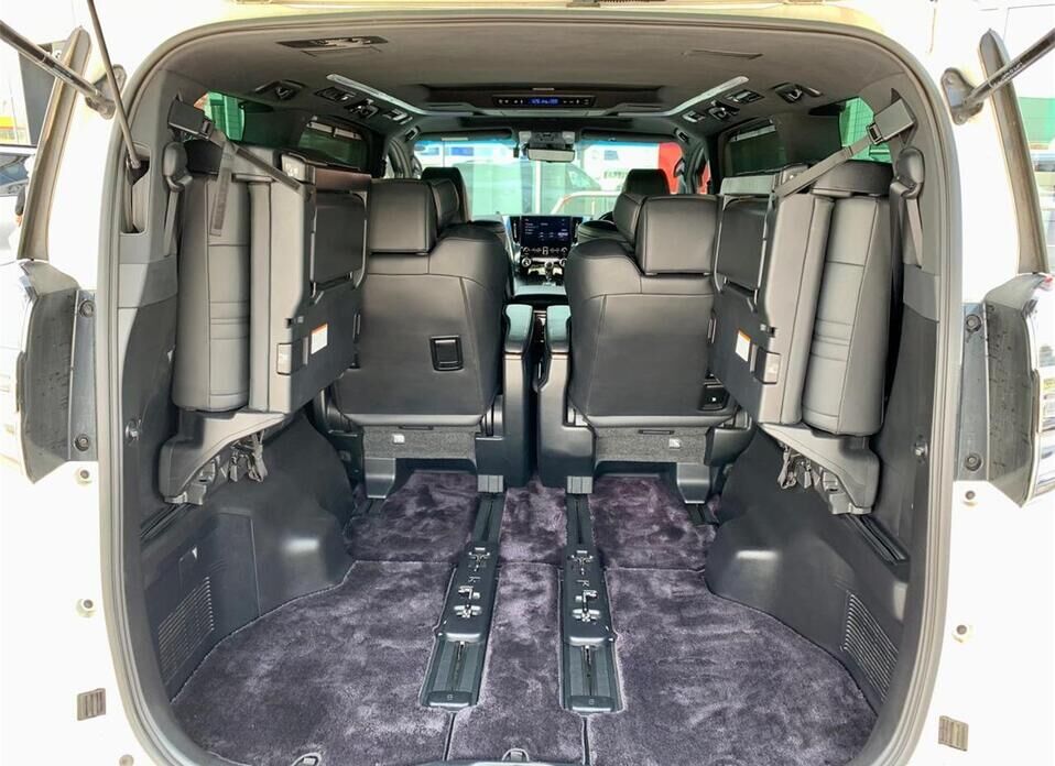Toyota Vellfire 2.5hyb CVT (152 л.с.) 4WD