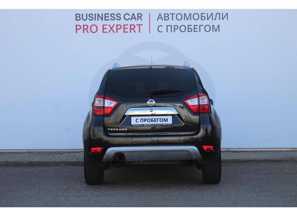 Nissan Terrano 2.0 AT (135 л.с.)