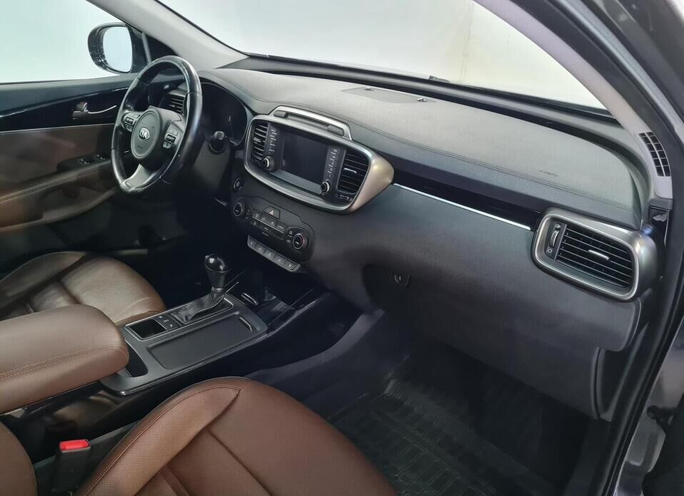 Kia Sorento 2.2d AT (200 л.с.) 4WD