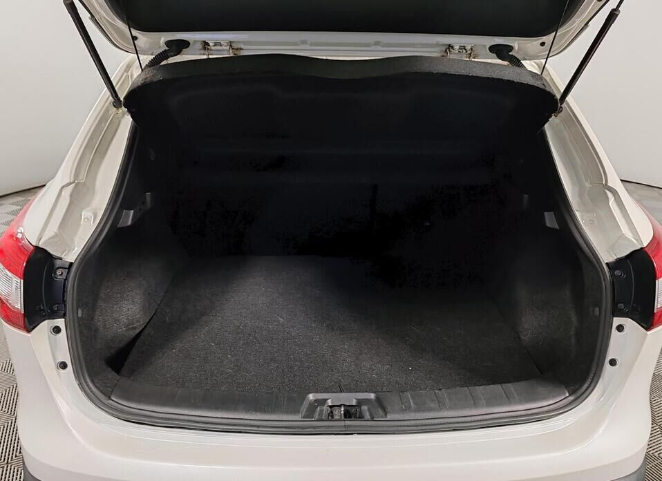 Nissan Qashqai 2.0 CVT (144 л.с.)