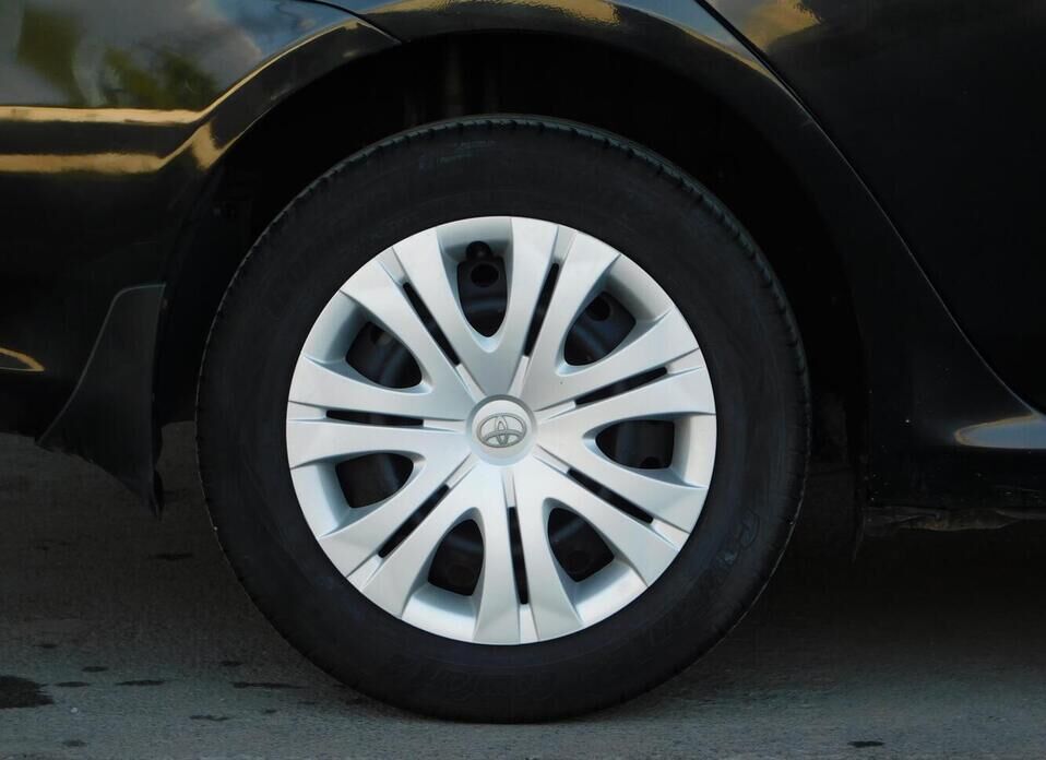 Toyota Corolla 1.6 AT (124 л.с.)