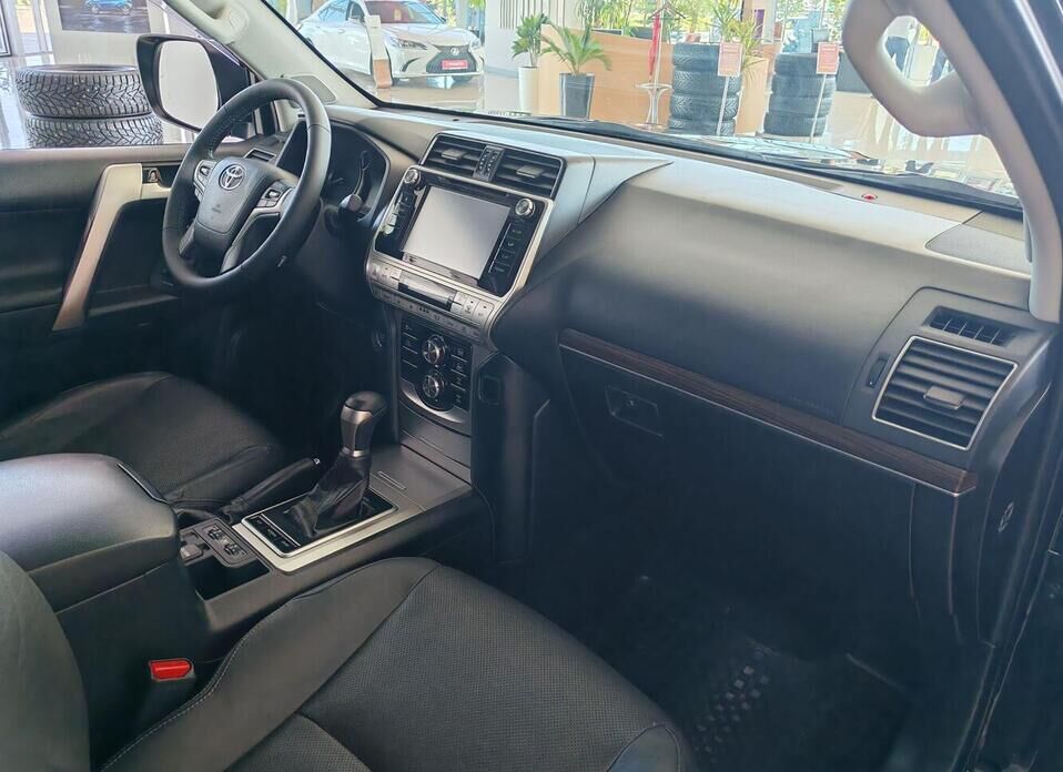 Toyota Land Cruiser Prado 2.8d AT (177 л.с.) 4WD