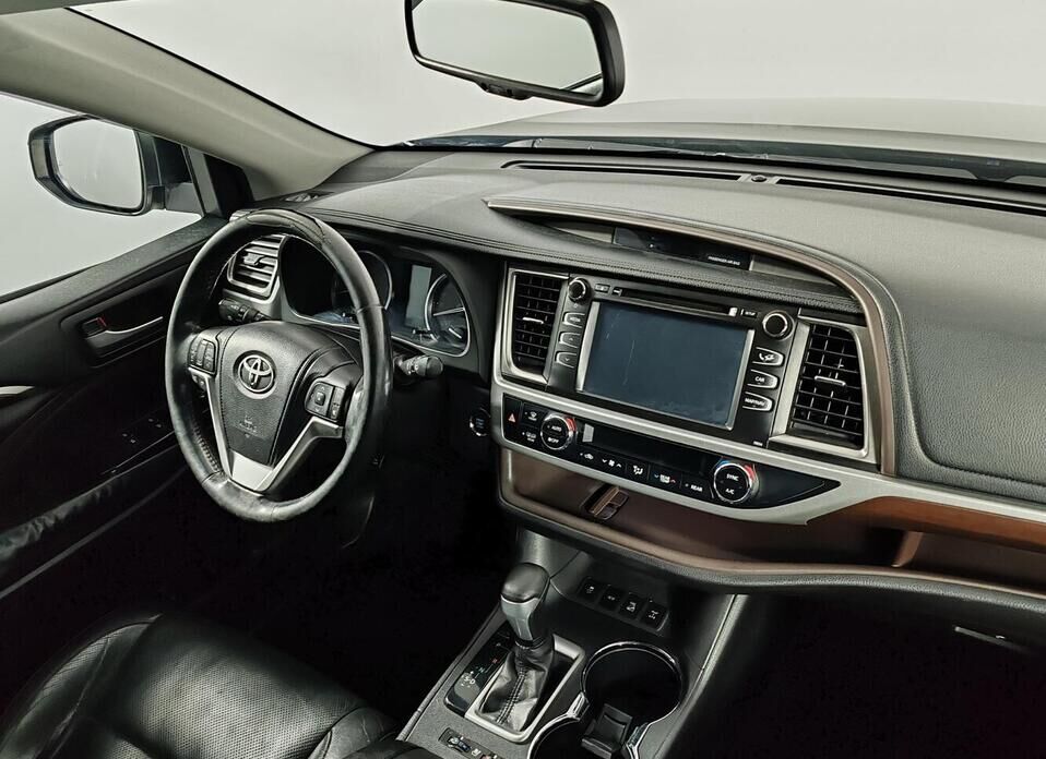 Toyota Highlander 3.5 AT (249 л.с.) 4WD
