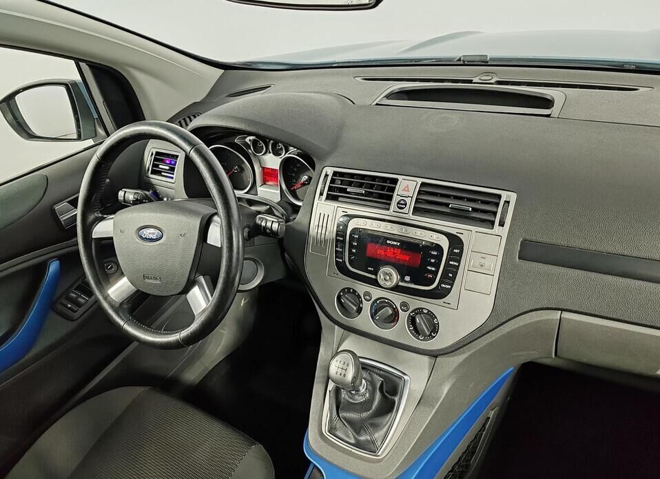 Ford Kuga 2.0d MT (136 л.с.) 4WD