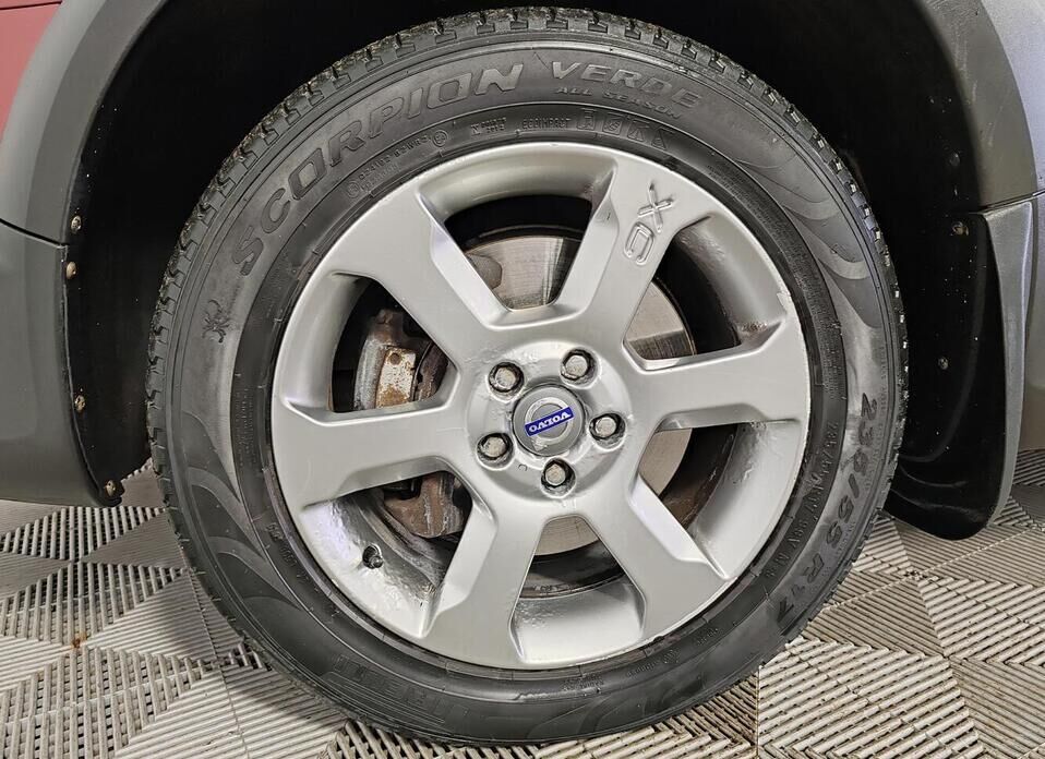 Volvo XC70 3.2 AT (238 л.с.) 4WD