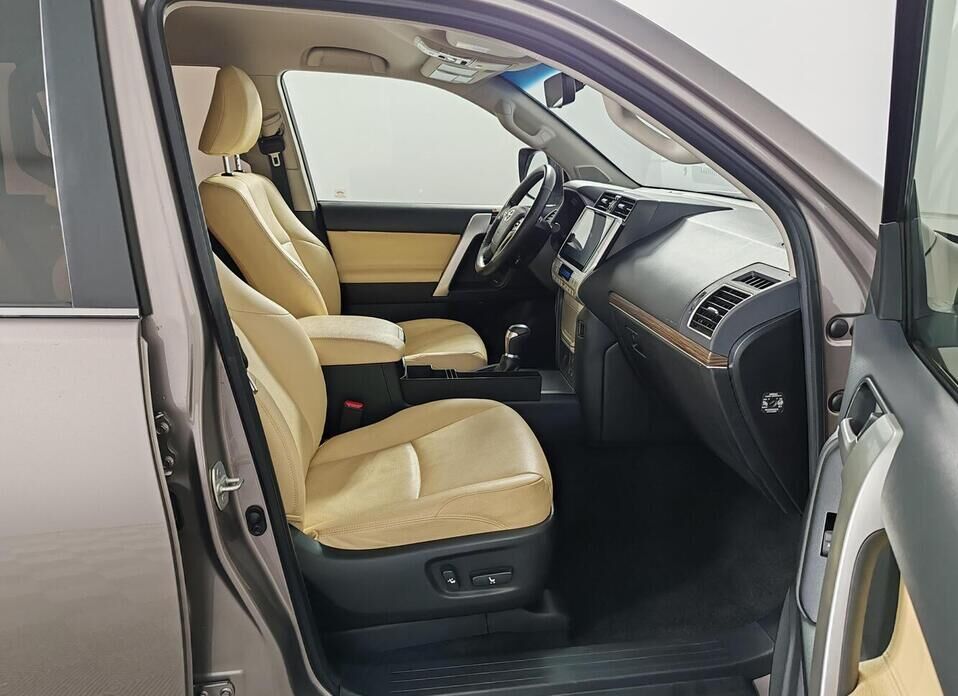 Toyota Land Cruiser Prado 2.8d AT (177 л.с.) 4WD