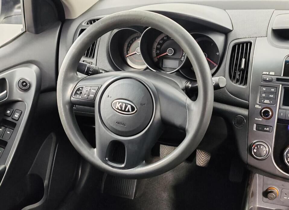 Kia Cerato 5-speed 1.6 MT (126 л.с.)