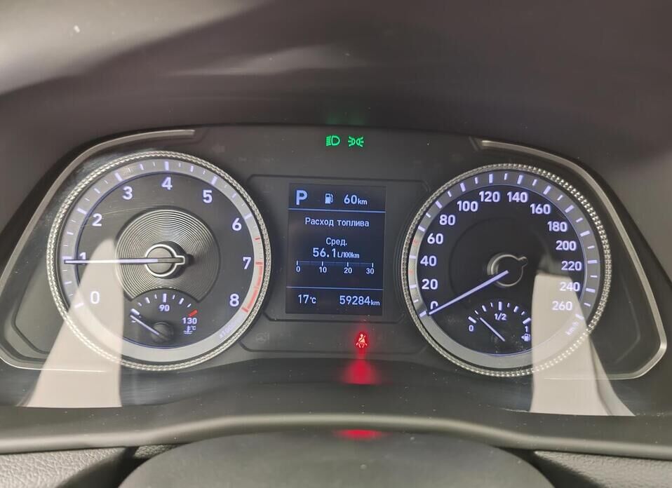 Hyundai Sonata 2.0 AT (150 л.с.)