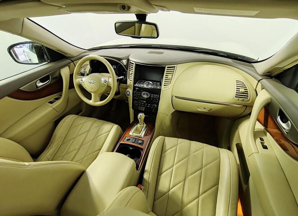Infiniti FX FX37 3.7 AT (333 л.с.) 4WD