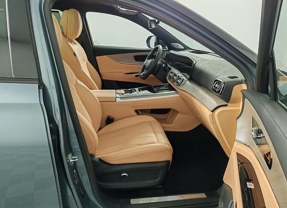Jaecoo J8 2.0 AMT (249 л.с.) 4WD