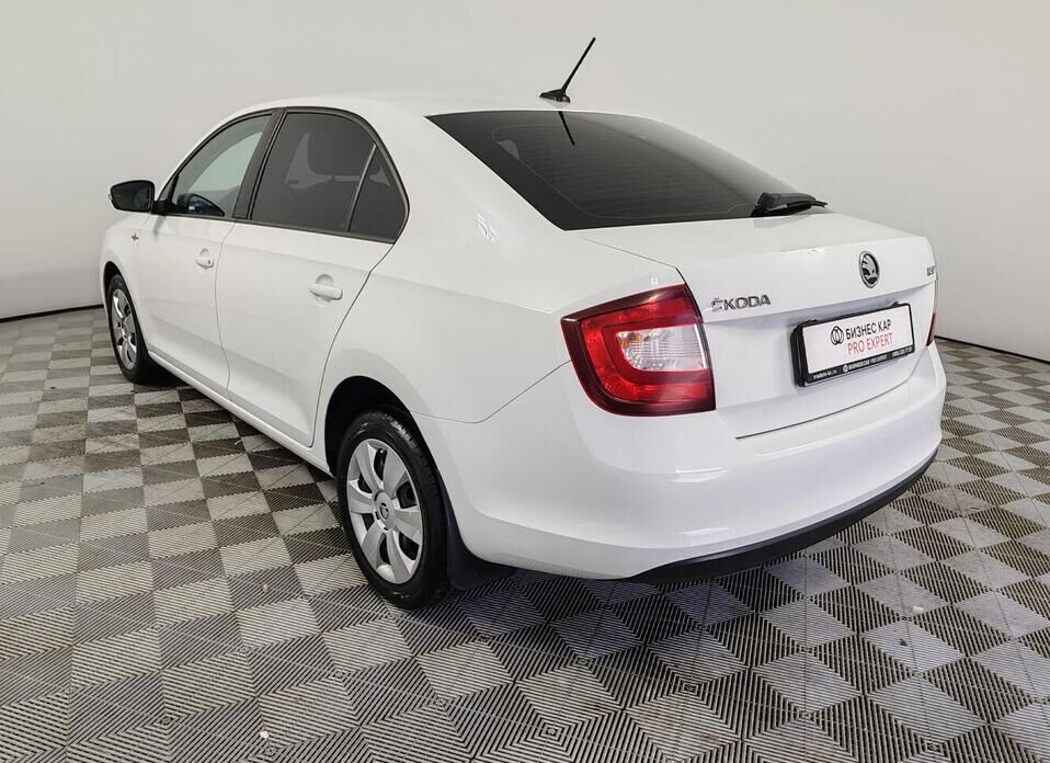 Skoda Rapid 1.6 AT (110 л.с.)