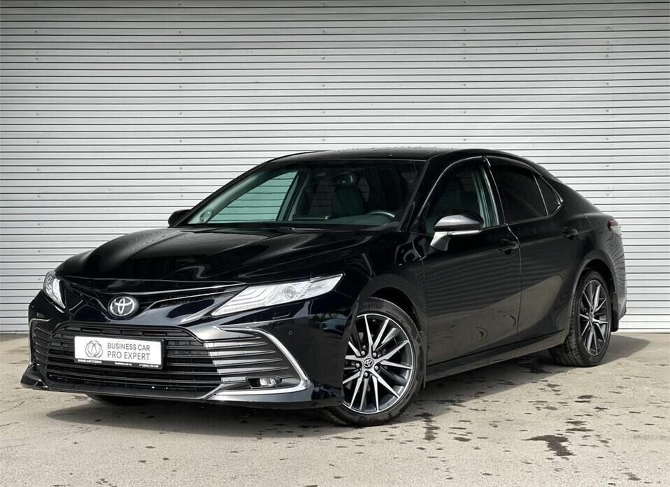 Toyota Camry 2.5 AT (200 л.с.)