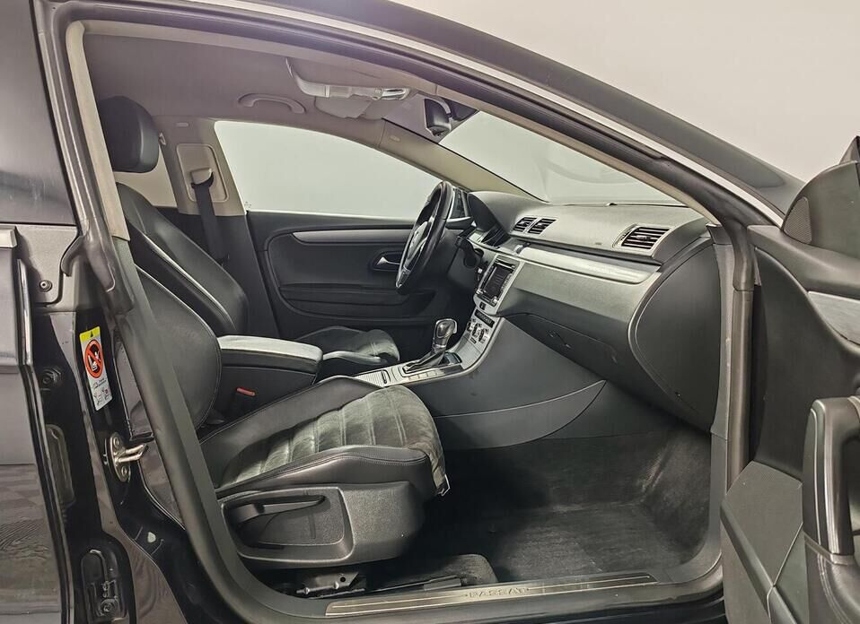 Volkswagen Passat CC 1.8 AMT (152 л.с.)