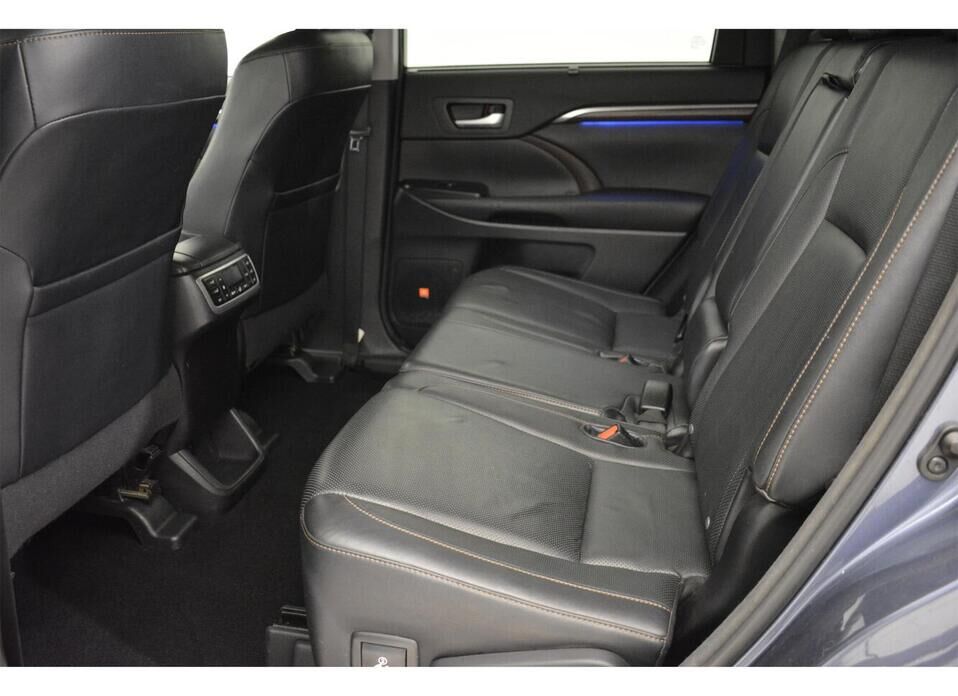 Toyota Highlander 3.5 AT (249 л.с.) 4WD