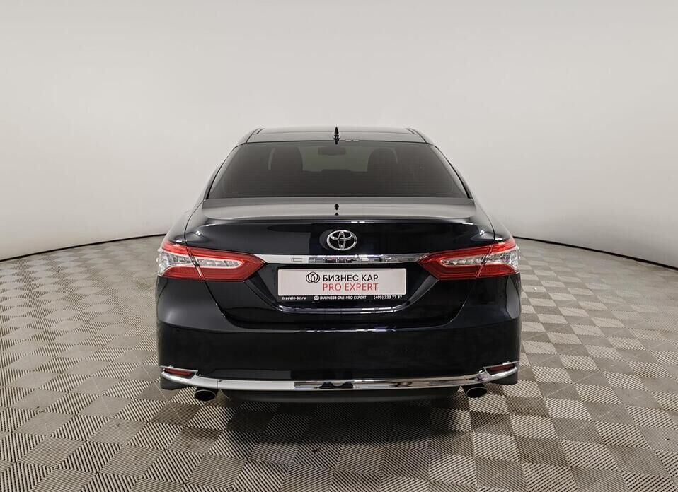 Toyota Camry 2.5 AT (206 л.с.)