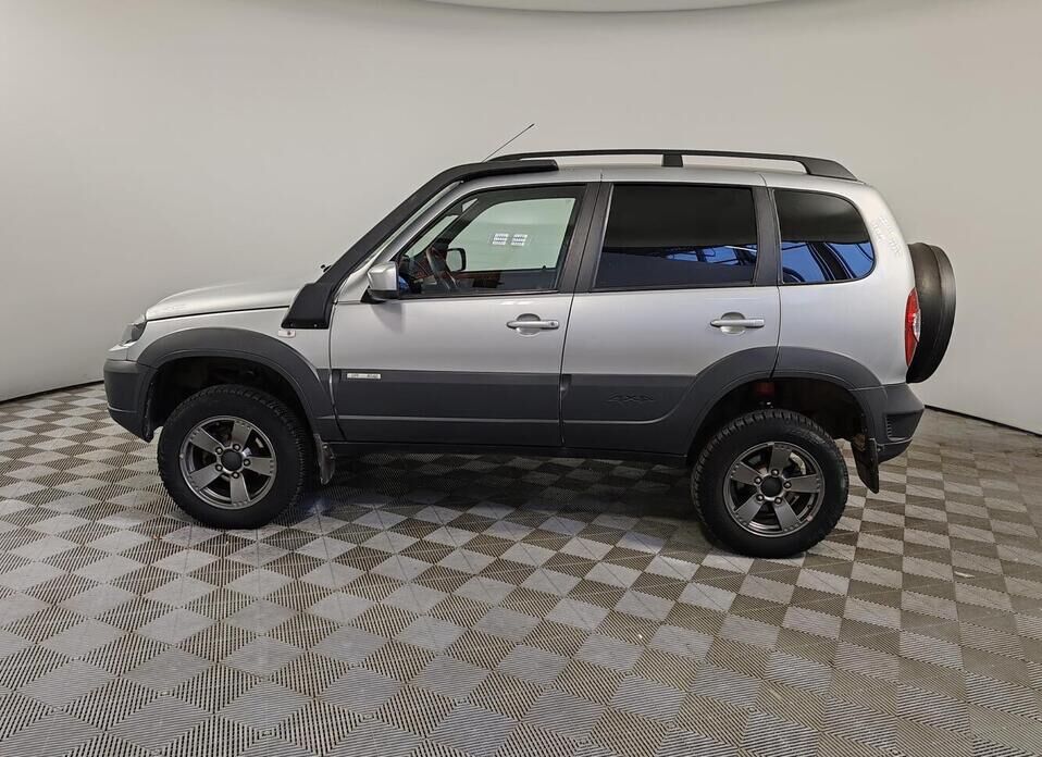 Chevrolet Niva 1.7 MT (80 л.с.) 4WD