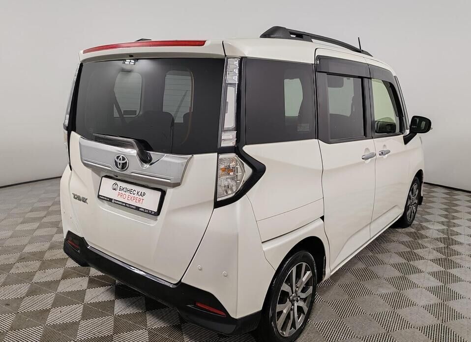 Toyota Tank 1.0 CVT (98 л.с.)