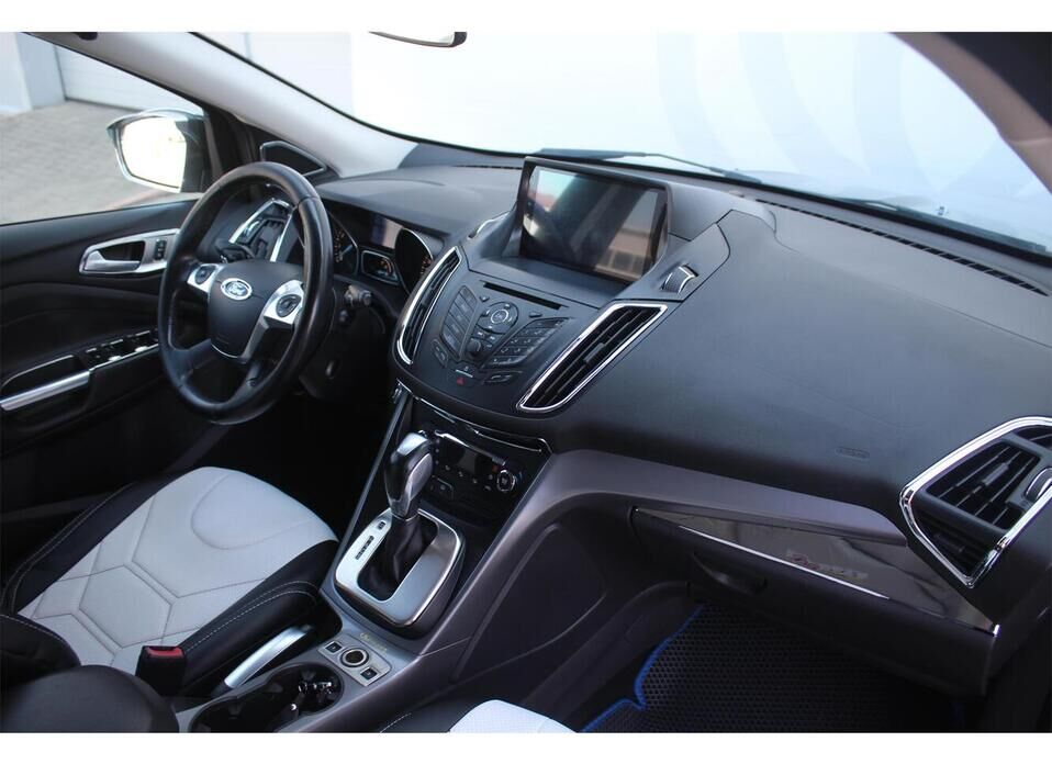 Ford Kuga 1.6 AT (150 л.с.) 4WD
