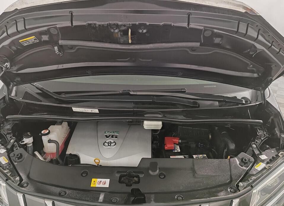 Toyota Alphard 3.5 AT (300 л.с.)