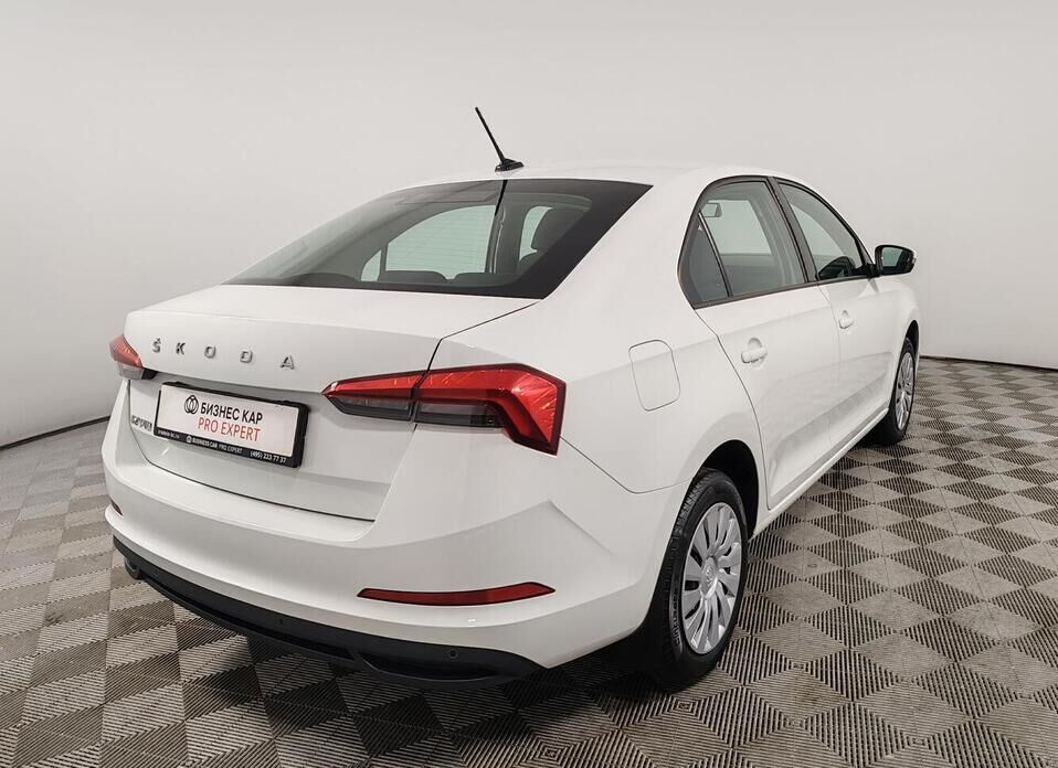 Skoda Rapid 1.6 MT (90 л.с.)