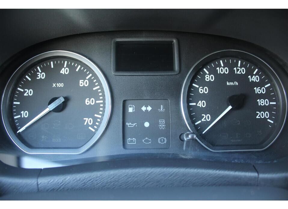 Nissan Terrano 2.0 AT (135 л.с.)