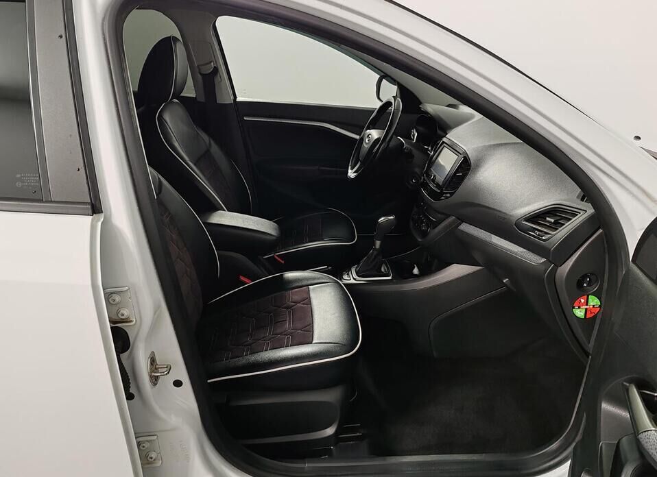 LADA (ВАЗ) Vesta 1.6 CVT (113 л.с.)