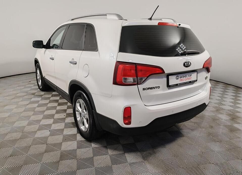 Kia Sorento 2.4 AT (175 л.с.) 4WD