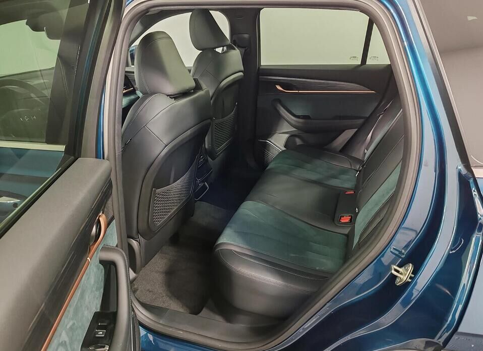 Geely Monjaro 2.0 AT (238 л.с.) 4WD