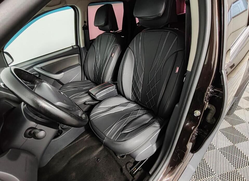 Renault Duster 1.6 MT (114 л.с.) 4WD