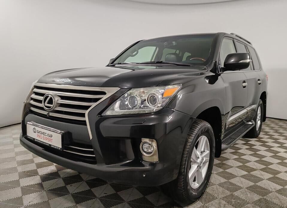 Lexus LX 570 5.7 AT (367 л.с.) 4WD