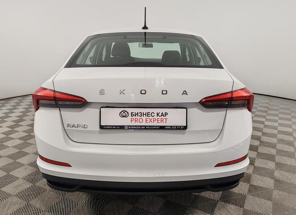 Skoda Rapid 1.6 MT (90 л.с.)
