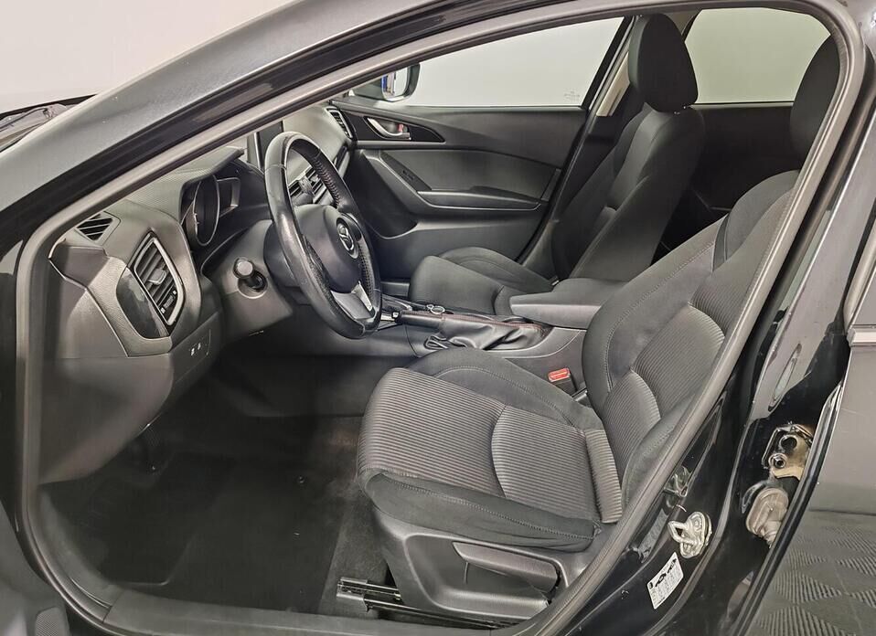 Mazda 3 1.5 AT (120 л.с.)