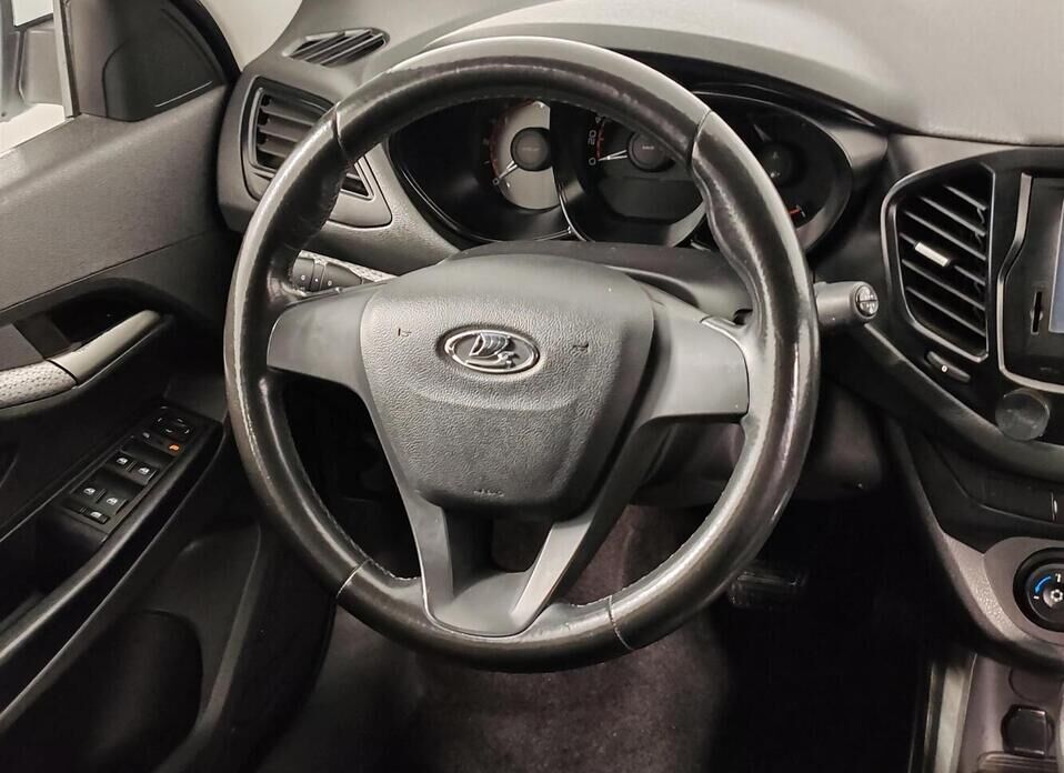 LADA (ВАЗ) Vesta 1.6 CVT (113 л.с.)