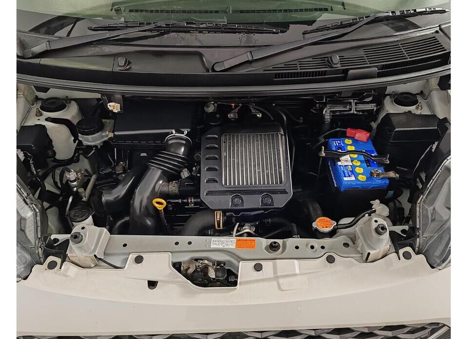 Toyota Tank 1.0 CVT (98 л.с.)