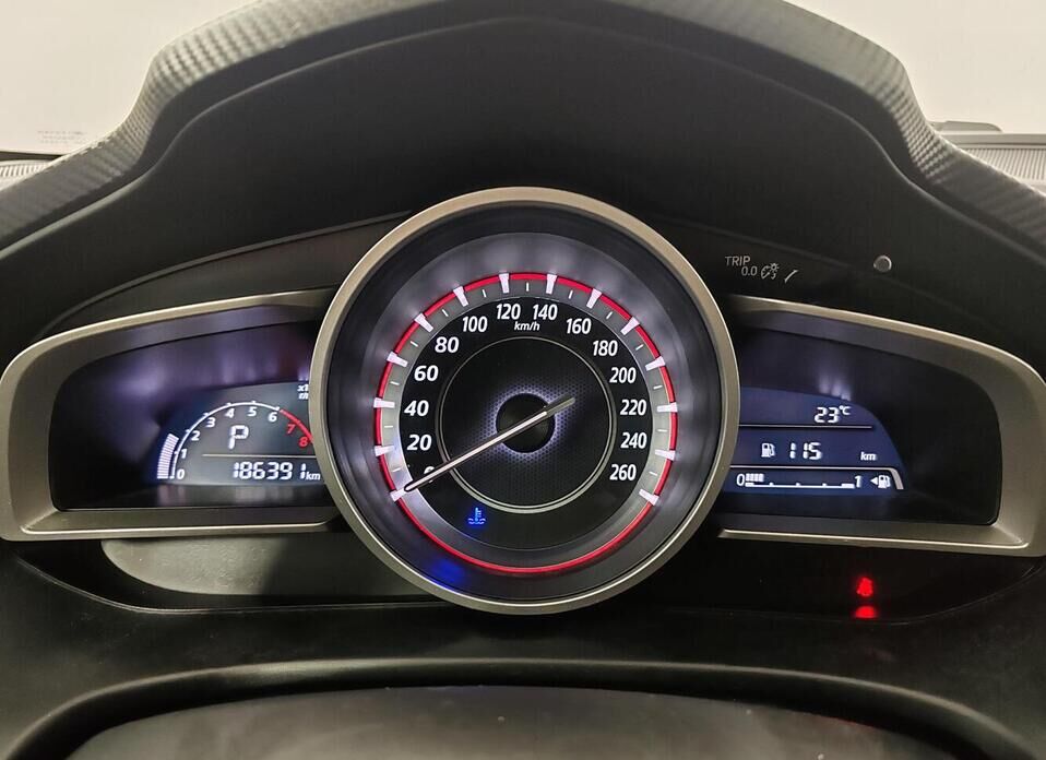 Mazda 3 1.6 AT (104 л.с.)