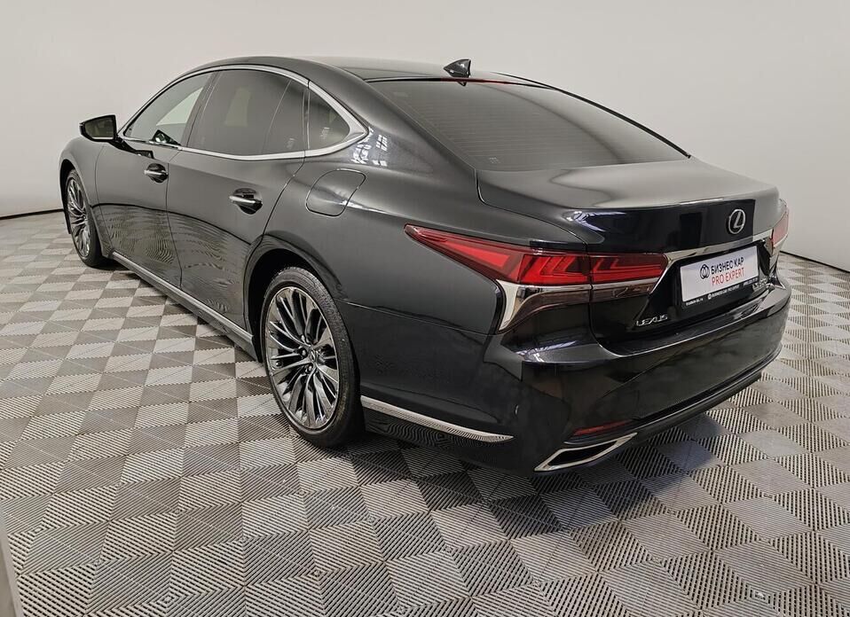 Lexus LS 500 3.4 AT (421 л.с.) 4WD