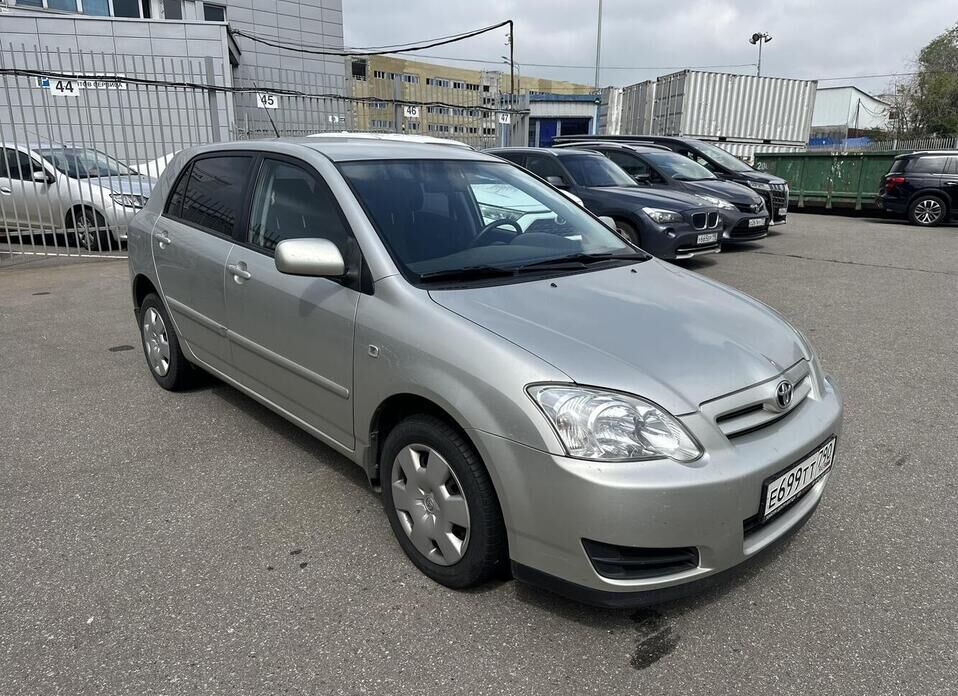 Toyota Corolla 1.6 AT (110 л.с.)