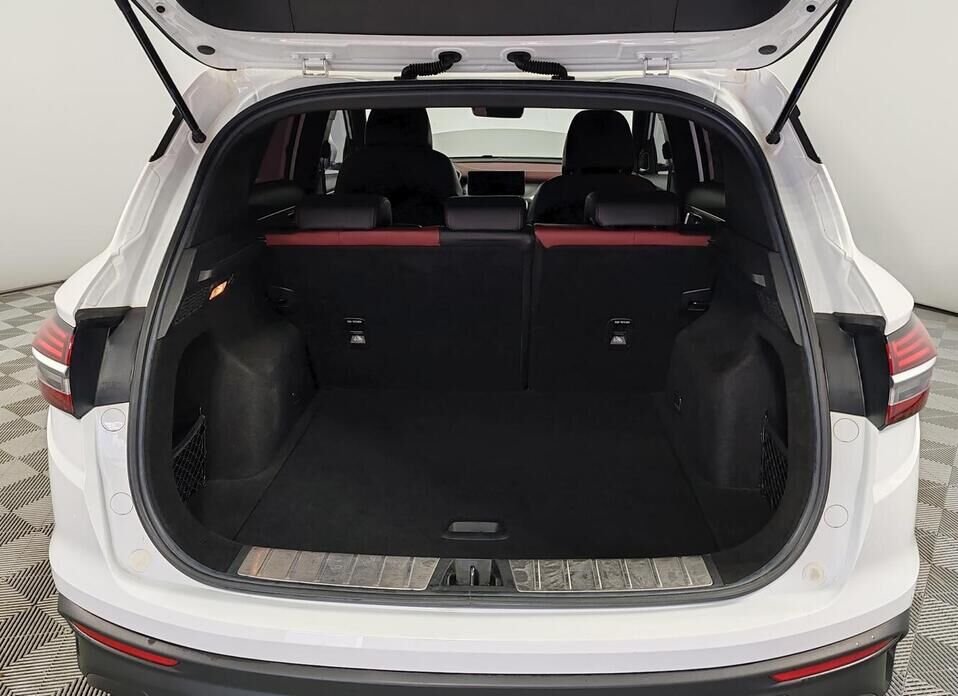 Geely Coolray 1.5 AMT (150 л.с.)