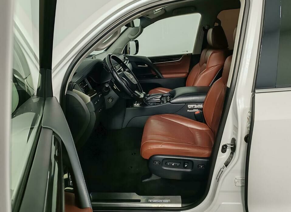 Lexus LX 450d 4.5d AT (272 л.с.) 4WD